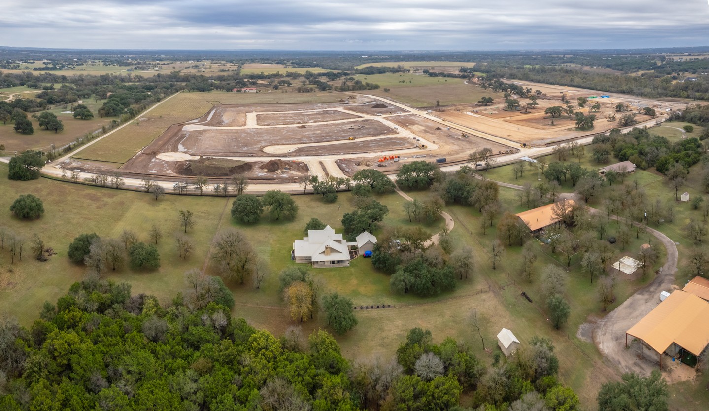 River Farm is taking shape! Our future neighborhood is coming together, and we’re excited for what’s ahead. Take a peek at the latest progress and imagine life here. Register for updates  link in bio. #RiverFarm #BeltonTX #BeltonTXRealEstate #BeltonTXNewHomes #BeltonISD #PaintedSteer