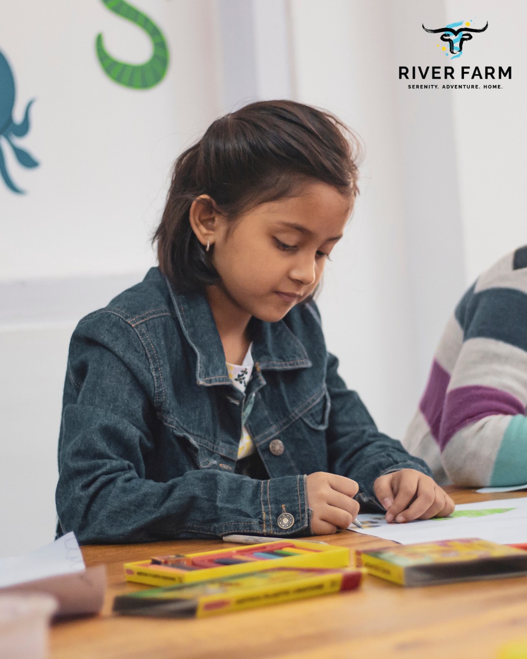 Learning starts strong at River Farm with access to Belton ISD schools! Known for academic achievement and a supportive environment, the district gives students the tools they need to learn, grow, and succeed. ️ Discover more about education at the link in our bio. #RiverFarm #BeltonTX #BeltonTXRealEstate #BeltonTXNewHomes #BeltonISD #PaintedSteer